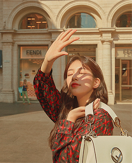zionqt:Suzy for Elle ♥ 