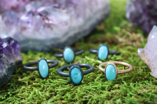 peaceful-moon:  peaceful-moon:  30-50% off all of my handmade jewelry!  Lots of rings for บ+  think i might auction some of these off