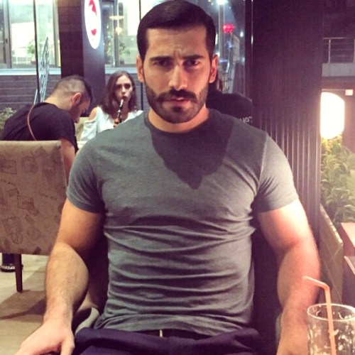 OMG he is stunningly handsome, hairy, sexy -  My kind of man - WOOF