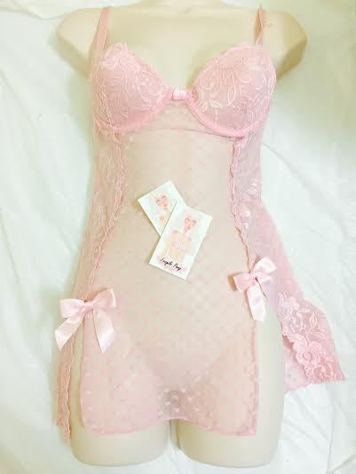 fragilepony:  A cute innocent vintage piece fit for a doll only at FRAGILE PONY 