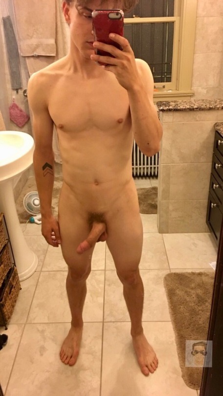 heteroflexible1904:  Draw me, like one of your french girls*** Please reblog and follow me for more hot amateur guys ***