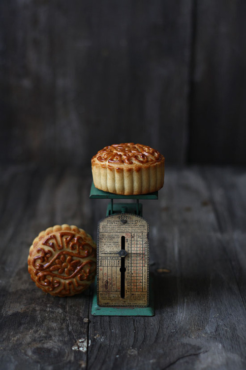 cakesonholiday:&ldquo;Moon Cakes&rdquo;