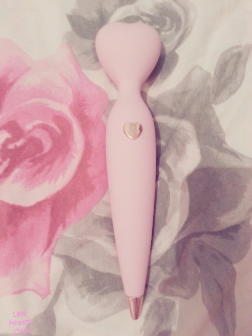littleprincesschloe: I got treated to this beaut ♡♡♡ my followers are the sweetest