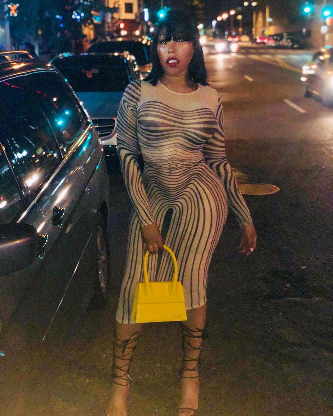 la-venere-nera:  KiaHeight: 6 Foot