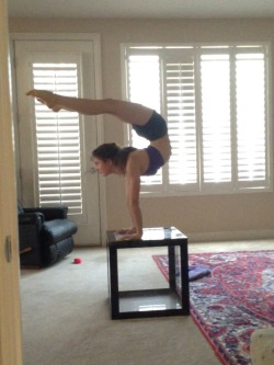 addictedtocircus:  From yesterday’s contortion class.