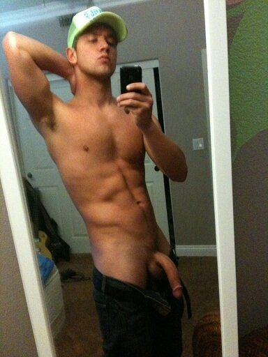 bigdicksatwork:  Ridiculously hot Van Wylde.