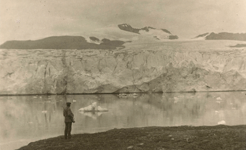 Photos from the same locations compare glaciers from 1920 and today.