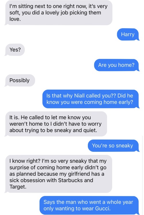 Texting Boyfriend Harry Styles Part 1: Thats Odd