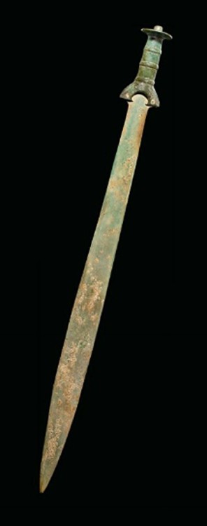 armthearmour:A bronze sword of what I think is an Aegean style, ca. 12th-10th century BC, from Chris