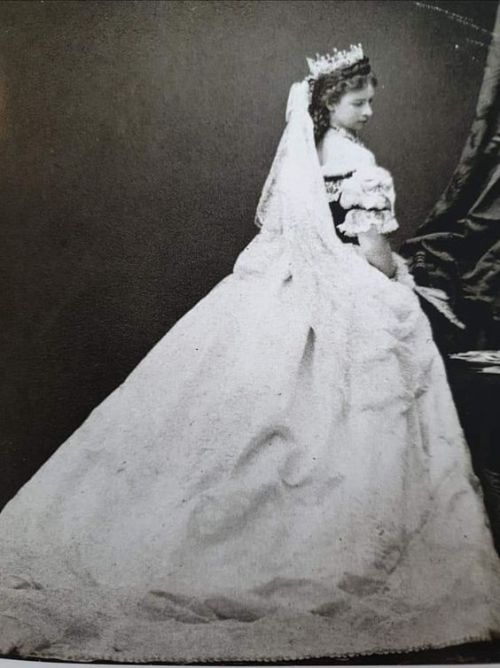  Sissi’s Hungarian coronation dress 