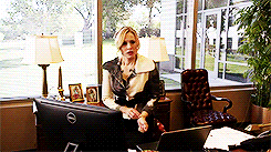 lovelykristenbell:  ♥ Jeannie Van Der Hooven S05E01 Links  
