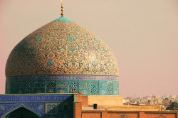 flyingfishhhhh:     Sheikh Lotfollah Mosque, Isfahan, Iran.  Sheikh Lotfollah Mosque is one of the architectural masterpieces of Safavid Iranian architecture, standing on the eastern side of Naghsh-i Jahan Square, Isfahan, Iran. It was built in 1615