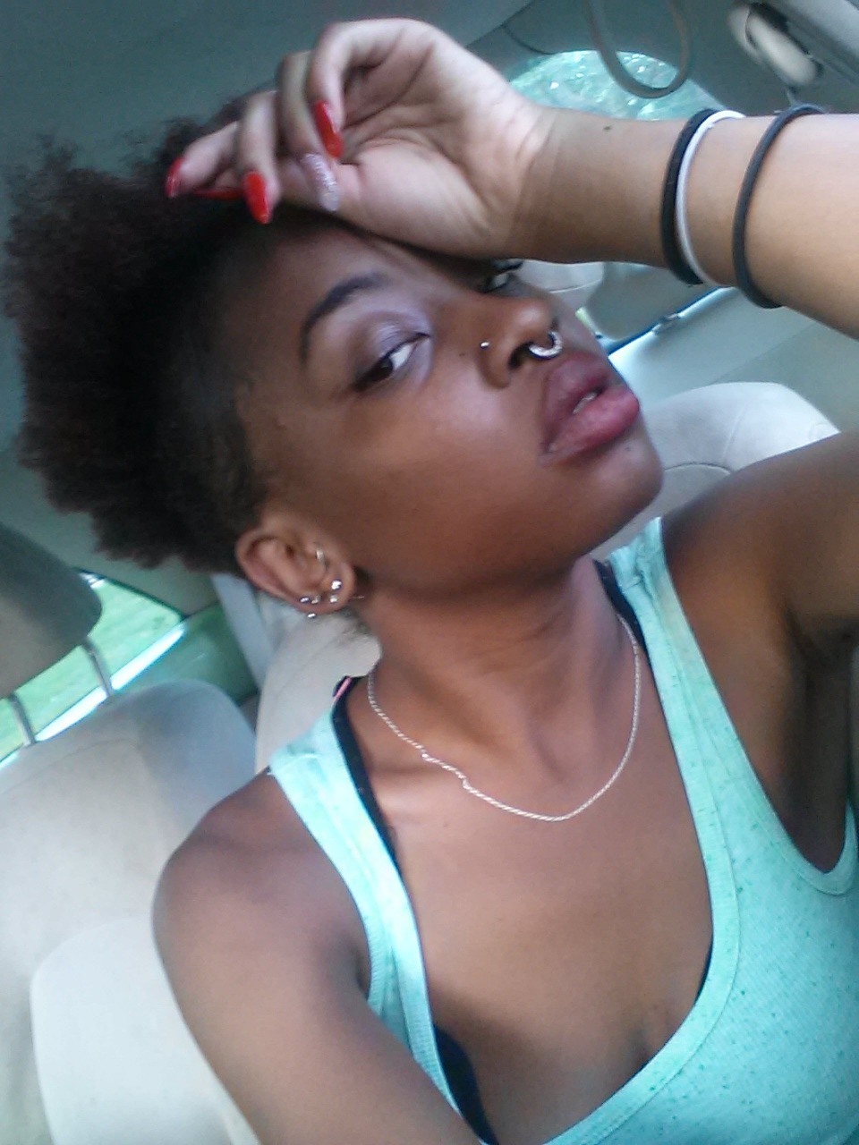 fawkyoueatme:  shaqdeva:  fawkyoueatme:  Some selfies of 2015  I was tagged by @swantutorial