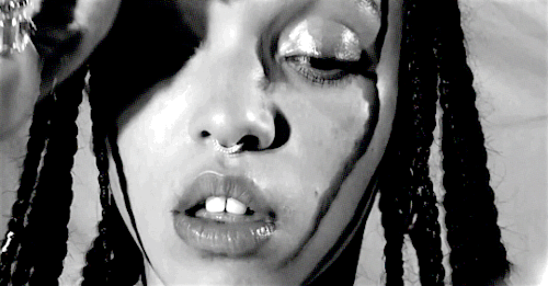 ipodmini:  FKA twigs - Good To Love 