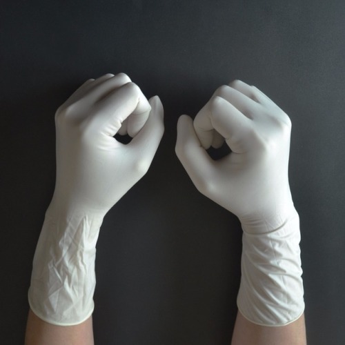https://gloveslover.tumblr.com/post/160810505063