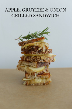 intensefoodcravings:  Apple, Gruyere &