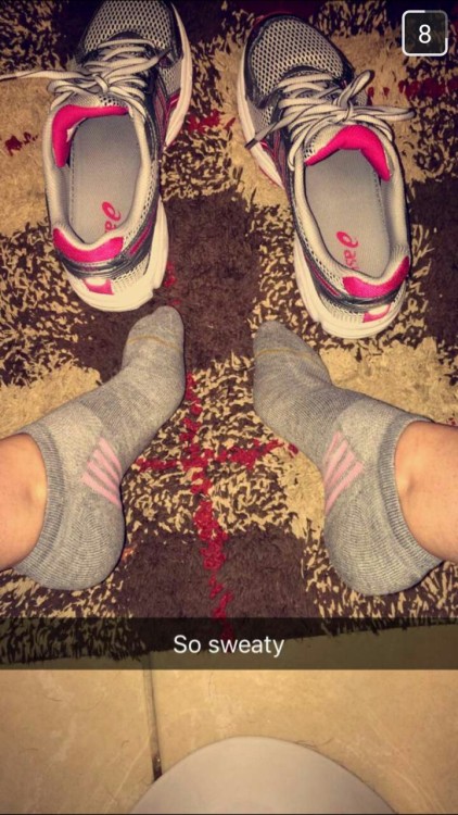 loosesocks: allisonsocks: buterknife23:  Sorry guys, but kaylee dosent have a snapchat that you guys