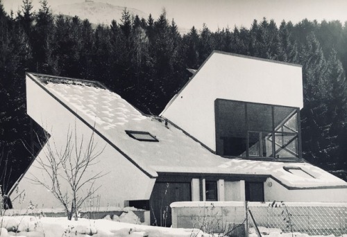 germanpostwarmodern:  House Berger (1972-73) in Aldrans, Austria, by Josef Lackner