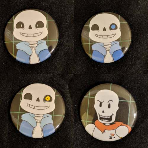  UNDERTALE ButtonsShow off your love (or shame) for UnderTale!1 ½" (3.81cm) button wit