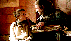 irobbstark:  “If there was anyone who knew what the love of a family truly meant, it was the Starks.”  