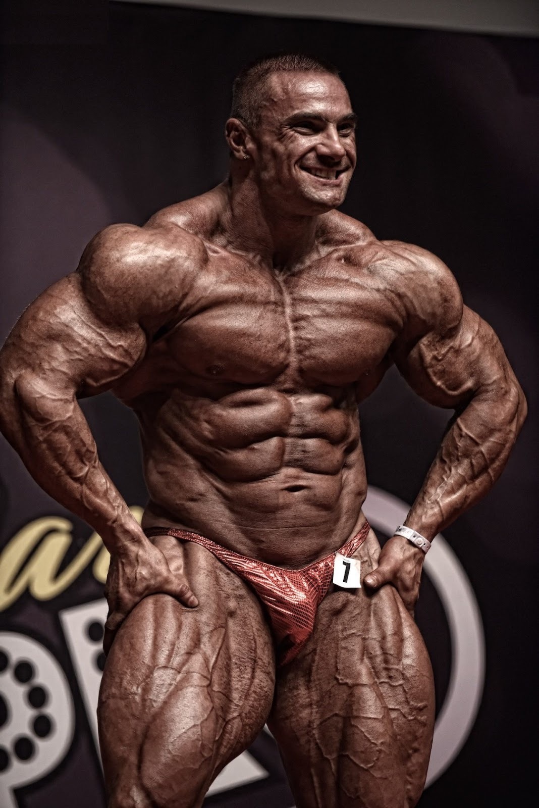 sannong:    Tomas Kaspar - Part 1: Stage Shots. Holy fuck! The bulging road map veins