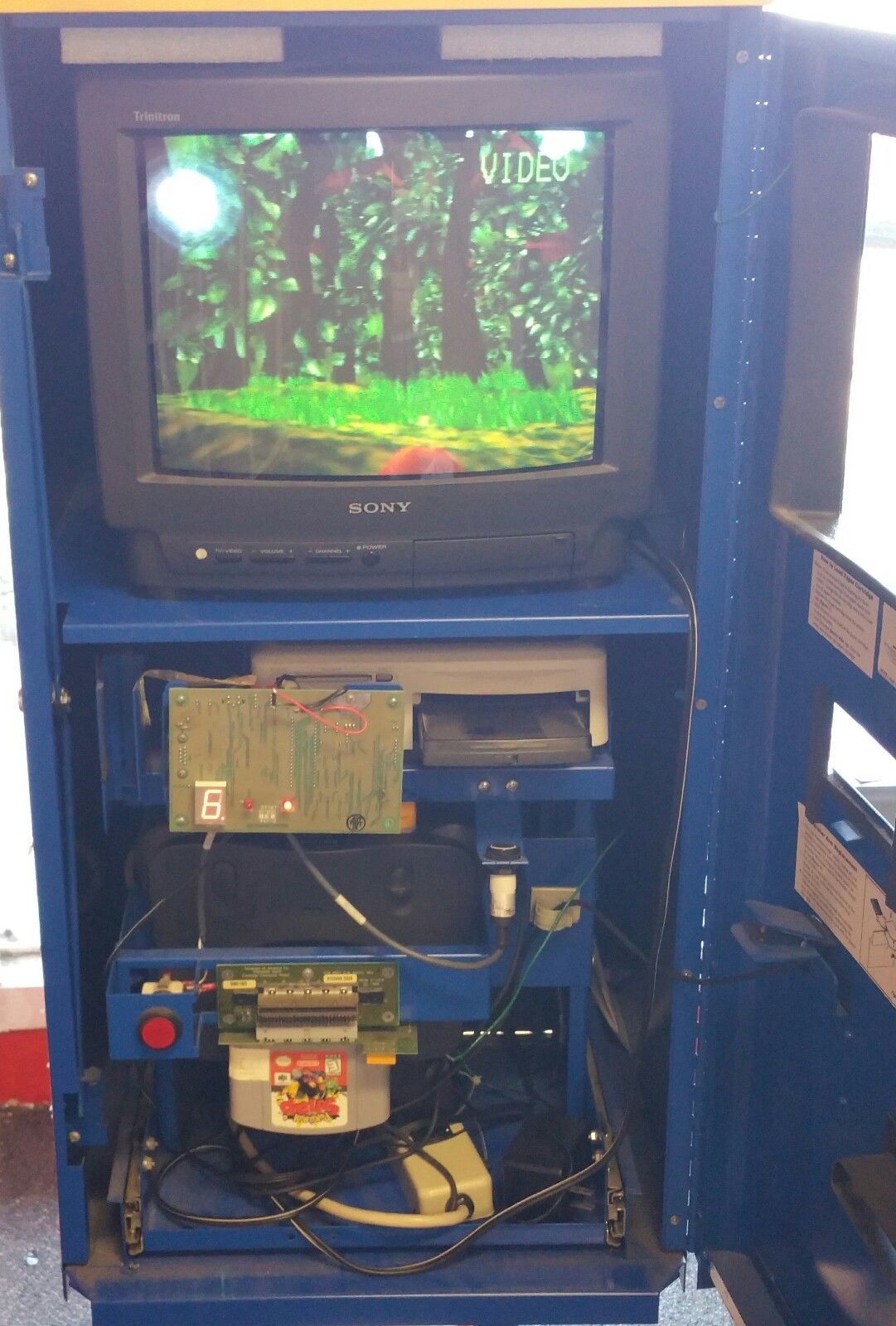 retrogamingblog: Pokemon Snap Printing Station from Blockbuster i saw them but i