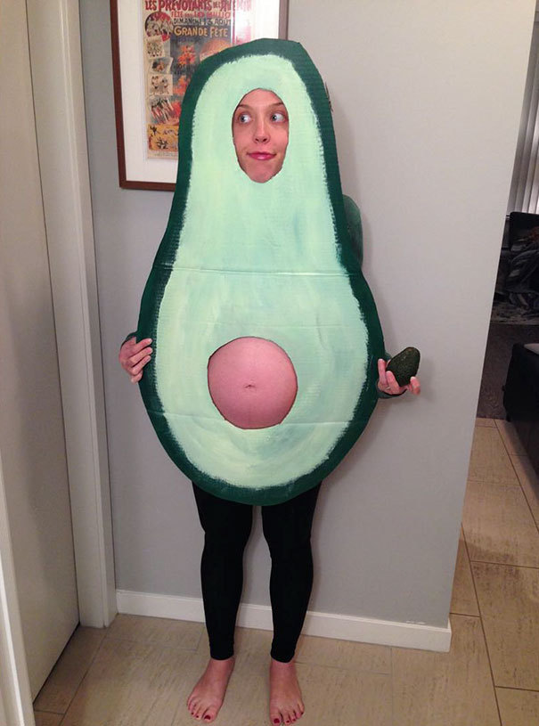 moonlight-charm:  hummerxxx:  sixpenceee:  Some cool pregnant halloween costumes!