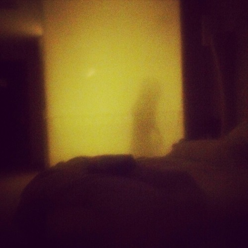 best-time-best-humans: luckystarjay:  tonight 过来旅游的一个女生  朦胧感