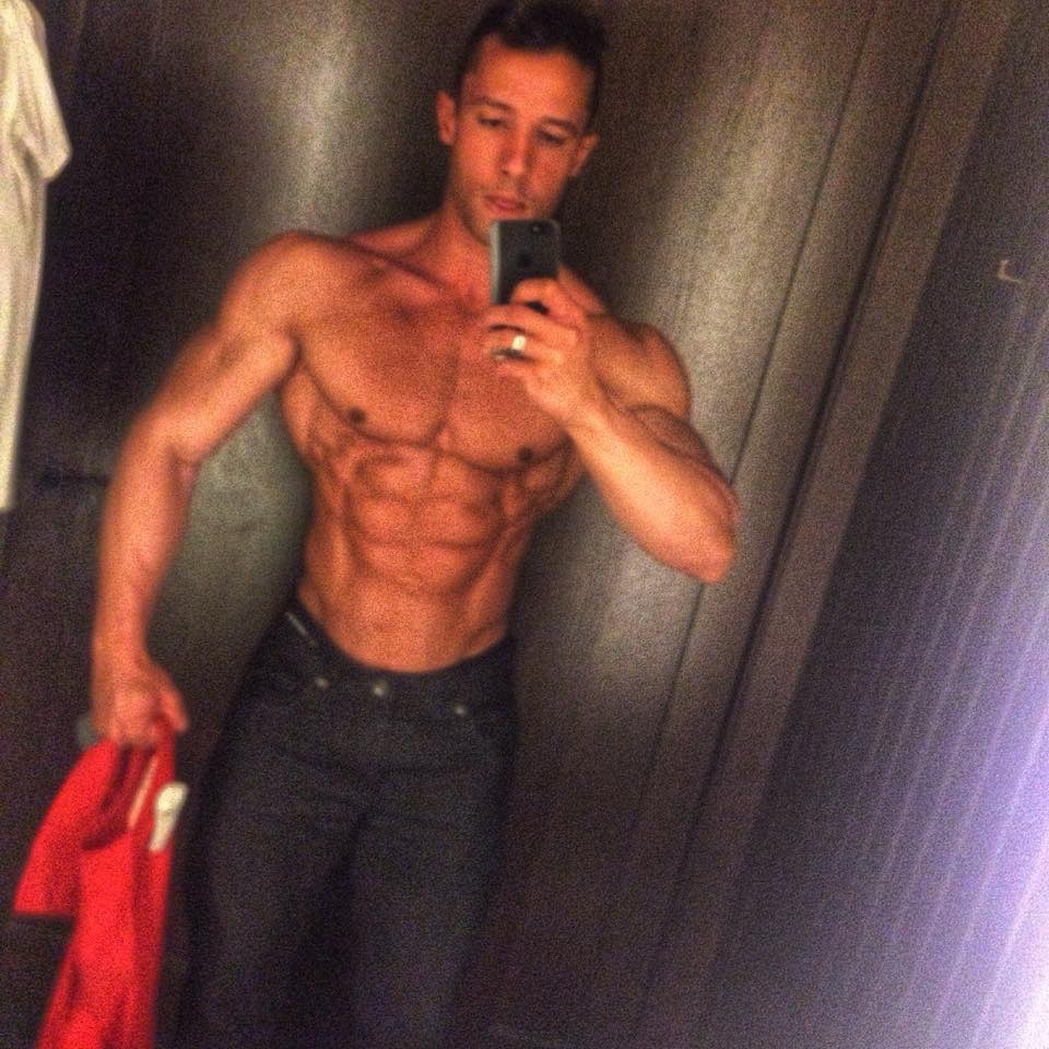 hotsexymenxxx:Diogo Montenegro