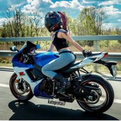 motorcycles-and-more:  Biker girl on Suzuki