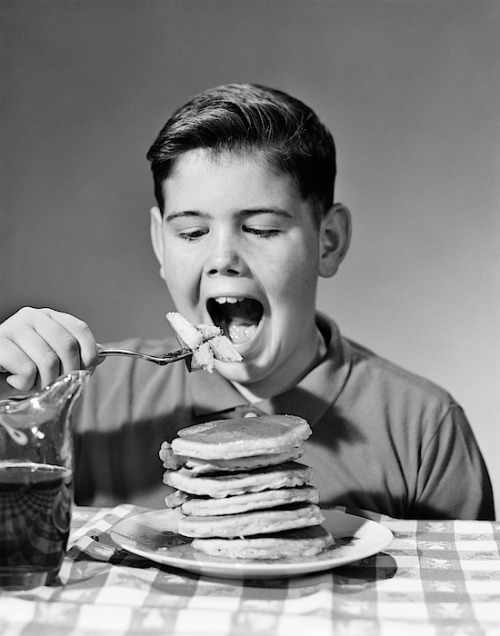bad-comic-art:I googled “boy eating pancakes” and this was literally in the third row downSymbiote S