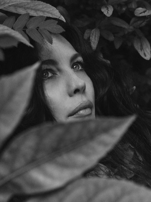 flawlessbeautyqueens:Liv Tyler photographed by Darren McDonald for Oyster Magazine (2018)