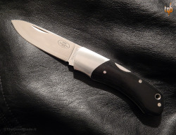 thegoodblade:  Fallkniven FH9 “Black Hawk”