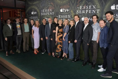 NEW: Tom With The Cast Of The Essex Serpent And Todays Premiere And Screening. . 24.04.2022