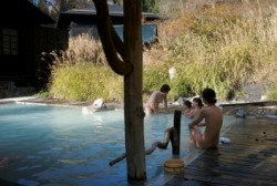 soakingspirit:  soakingspirit: nyuto onsen meguri  Japan. Source