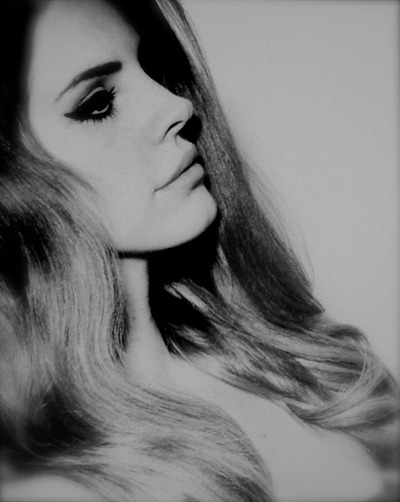 diamondsanddelrey:  Lana Del Rey and Marina and The Diamonds Blog  