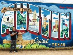 Howdy from Austin! 🇨🇱🤘🏽 (at “Greetings From Austin” Postcard Mural)