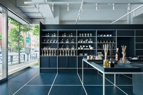 nnmprv: Le MISTRAL Gift Shop by JP architects. You can find me on: Instagram | Pinterest | Behance