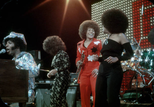 twixnmix: Sly &amp; The Family Stone on the TV show ‘The Midnight Special' 