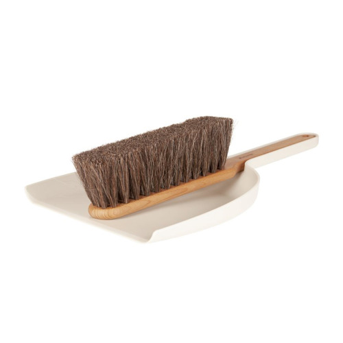 The Brush & Dustpan Set is ideal for sweeping up dust and crumbs on tabletops, shelves, and smal