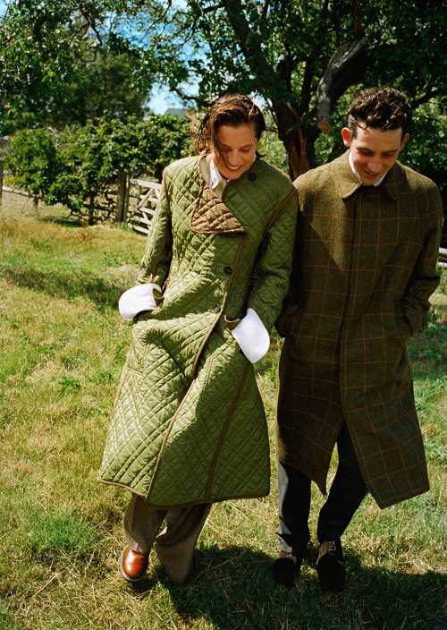 sineva:Josh O’Connor & Emma Corrin for Vanity Fair