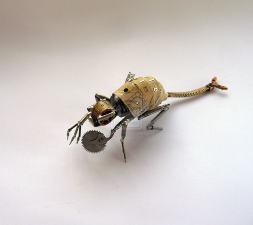 archiemcphee:  Chicago-based artist Justin Gershenson-Gates, of A Mechanical Mind, uses the insides of old watches to create awesome little clockwork creatures and beautiful pieces of jewelry.  “As a child, I would take my toys apart in order to