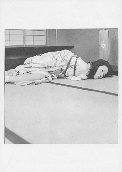 1971/4 緊縛フォト選集　薔薇聖女