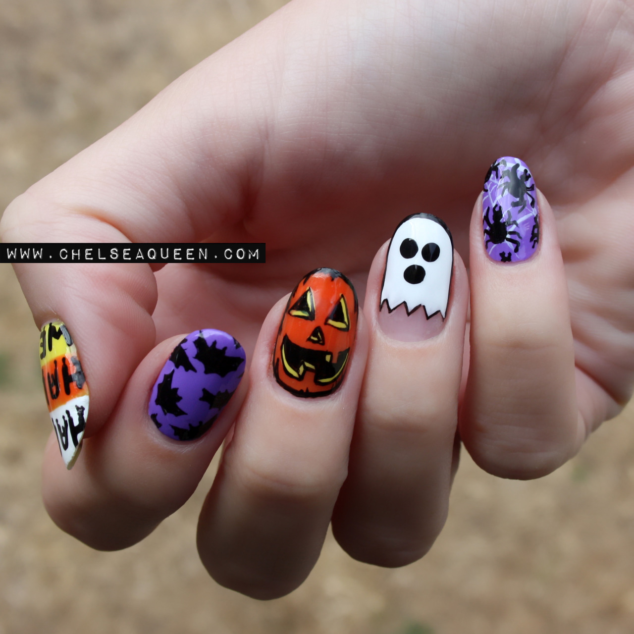 getnail-d:  First Halloween nail design of the year! http://chelseaqueen.com/halloween/