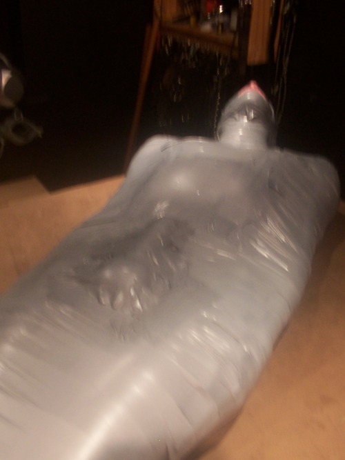 https://lovetapebondage.tumblr.com/post/168112360721