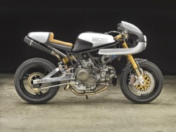 habermannandsons:  Duc of the Day by Moto Studio