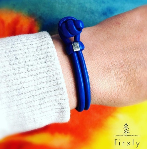 Blue in this beautiful signature bracelet is so reach #firxly #bracelet #blue #leather #beautiful #