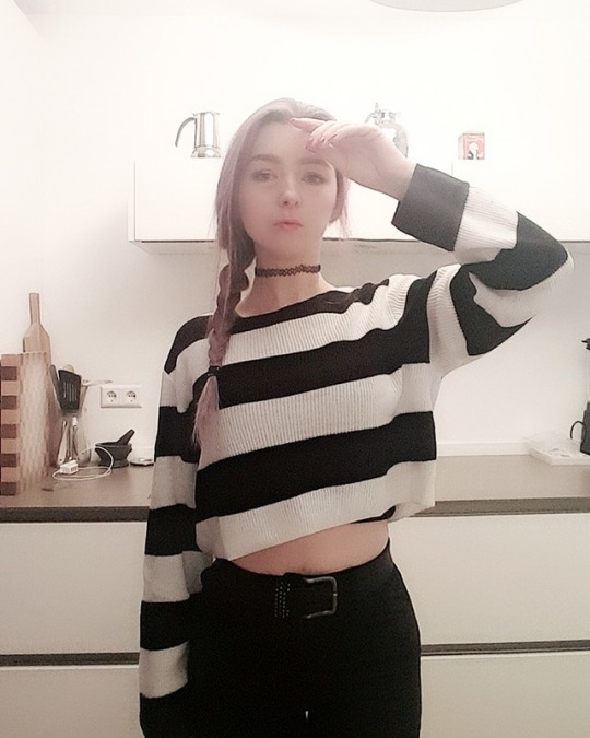 xsilverwolfie:  IG: @joanwolfie Lookbook 👉 lookbook.nu/joanwolfie 