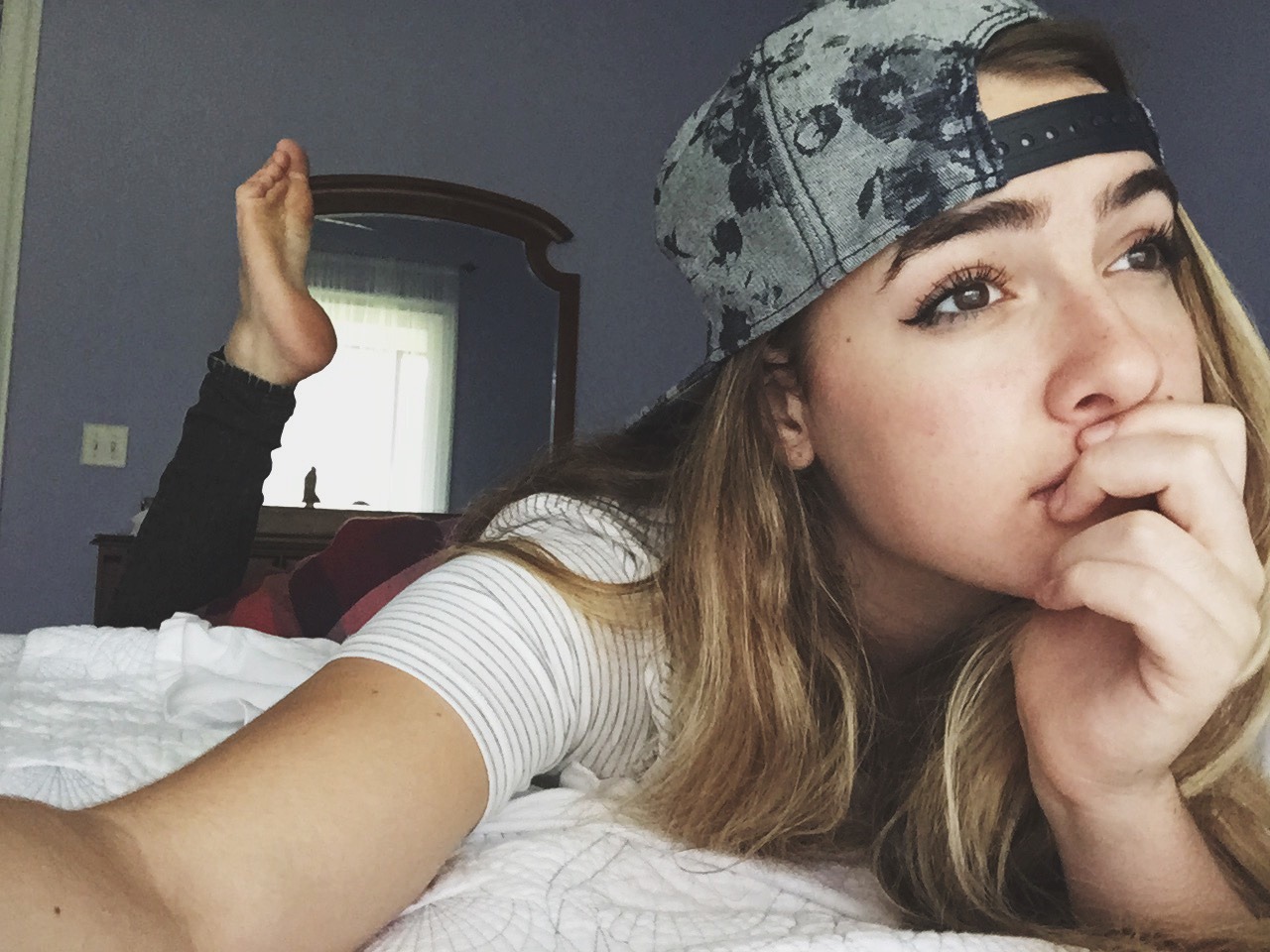 HornyFucks4Feet