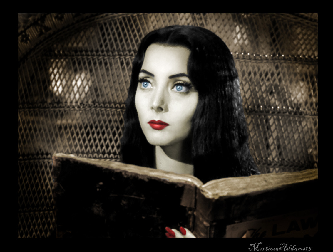 morticiaaddams13:
“ Lips red as blood, hair black as night, bring me your heart, my dear, dear Snow White.
”